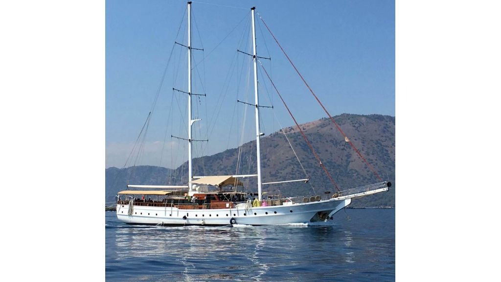 fortuna-2-luxury-gulet-3-1024-576