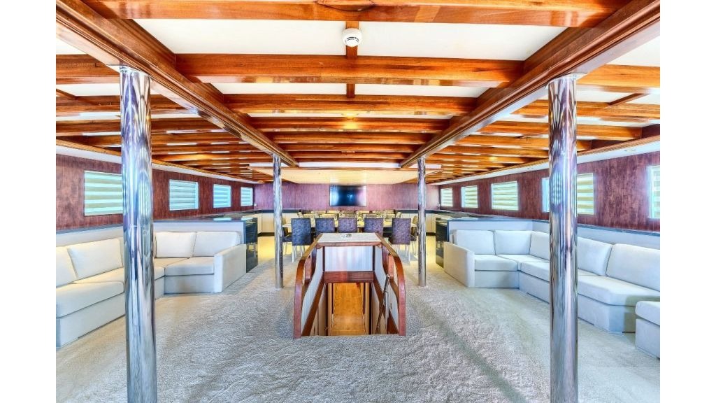 gulet-elara-1-10-1024-576