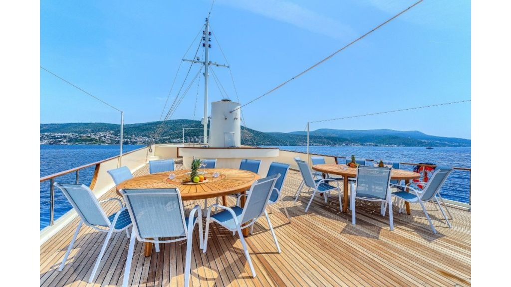 gulet-elara-1-3-1024-576