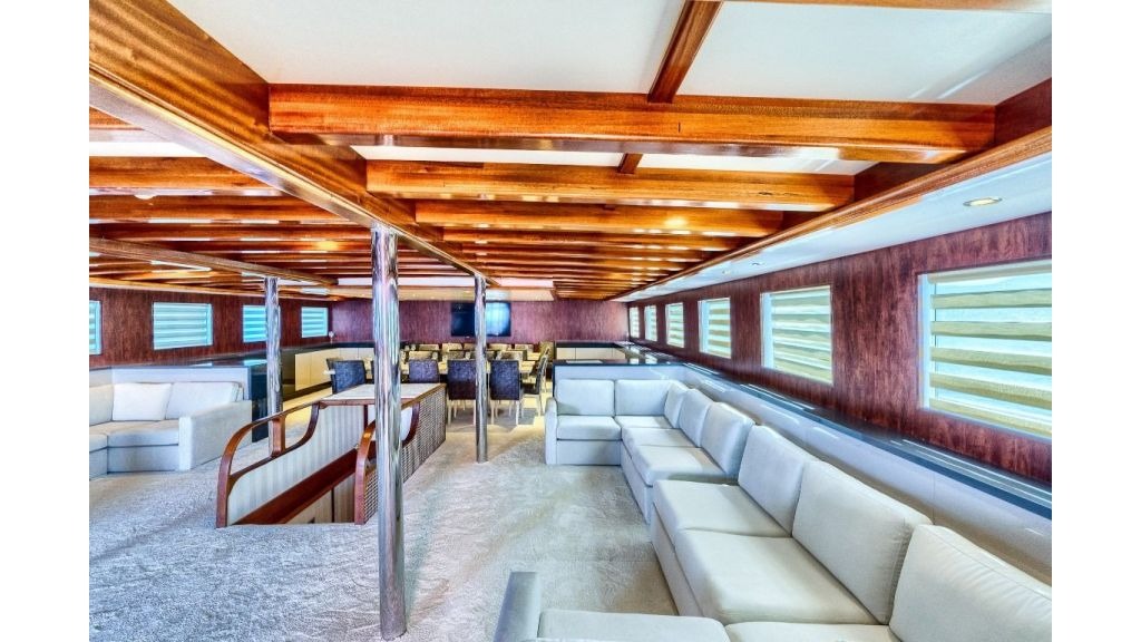 gulet-elara-1-30-1024-576