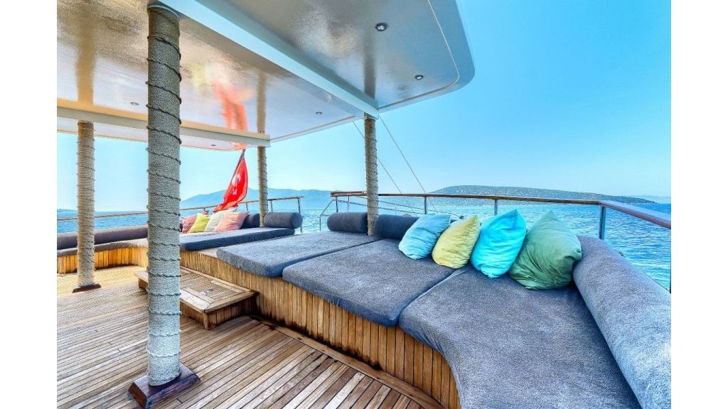 gulet-elara-1-9-1024-576