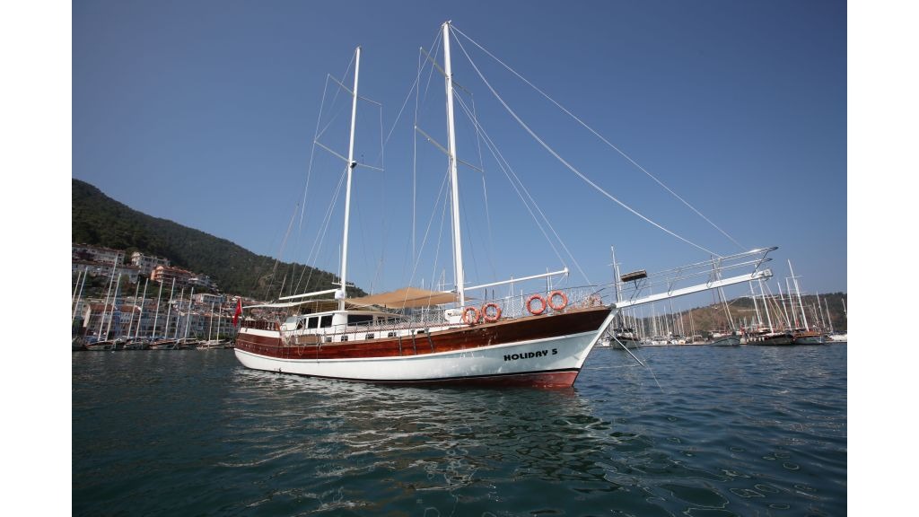 gulet-holiday-5-01-master-1024-576