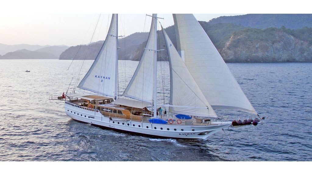 gulet-kayhan-8-master-3-1024-576