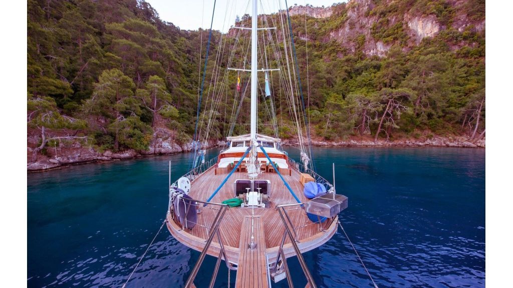 gulet-larin-su-27-1024-576