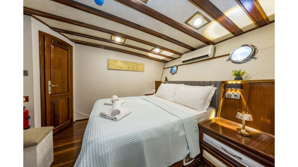 holiday-x-926-1024-576