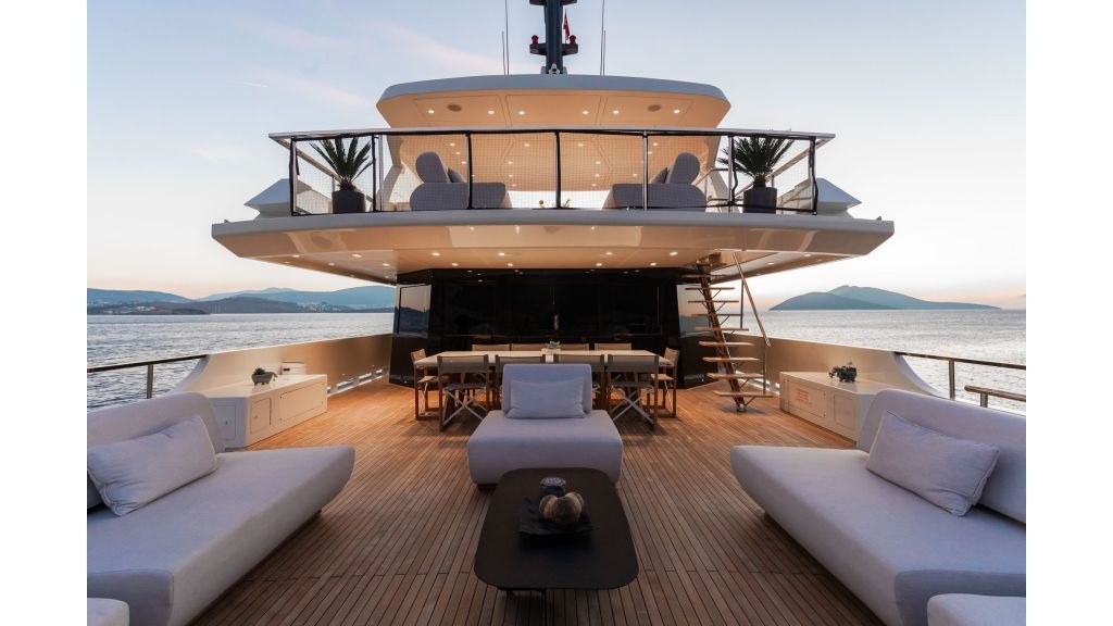 illusion-2-02-1024-576