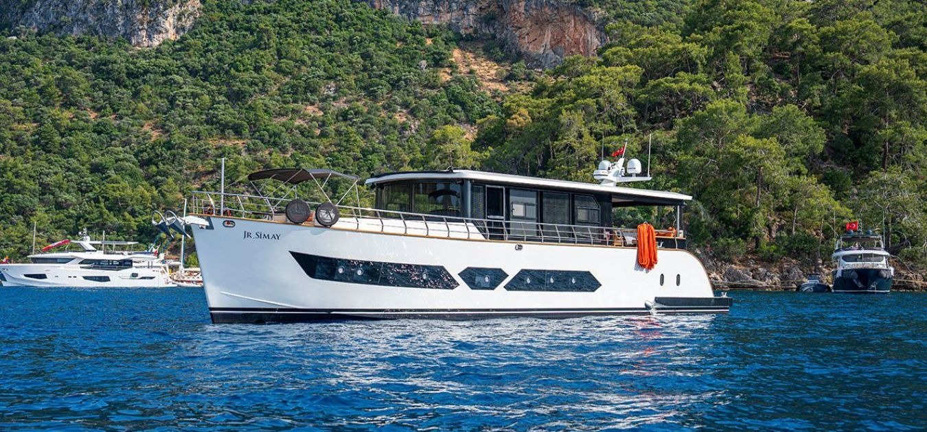 jr-simay-715-master-1350-630