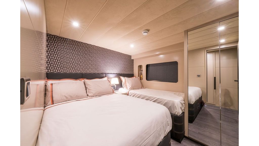 jr-simay-778-1024-576