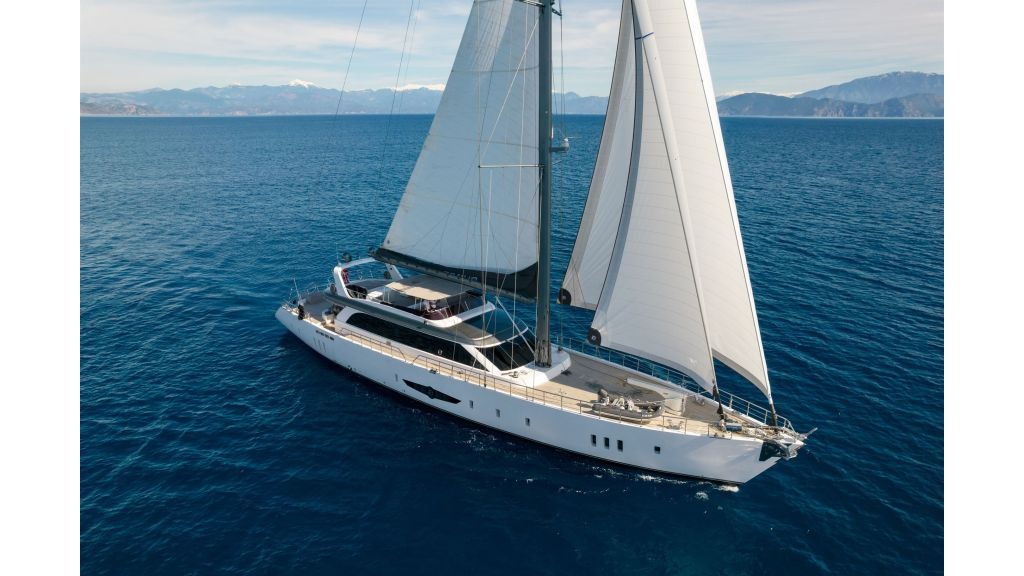 long-island-yacht-8-1024-576