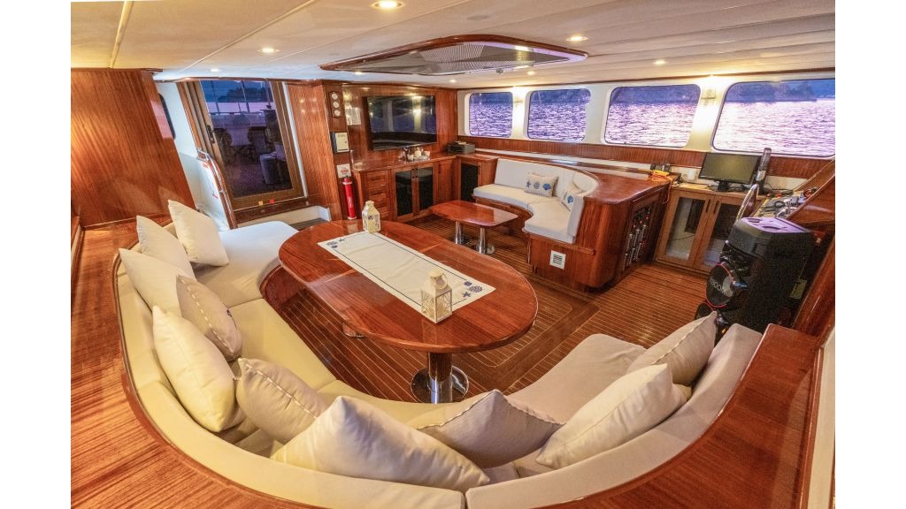 luce-del-mare-719-1024-576