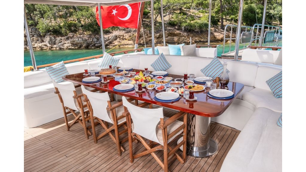 luce-del-mare-761-1024-576