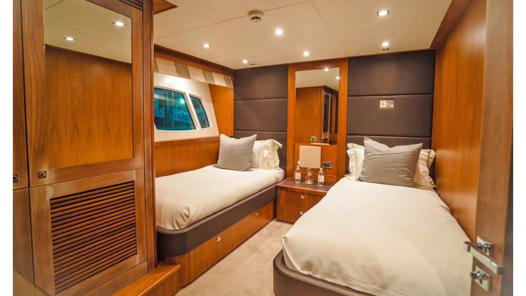 lucien-motor-yacht-17-1024-576