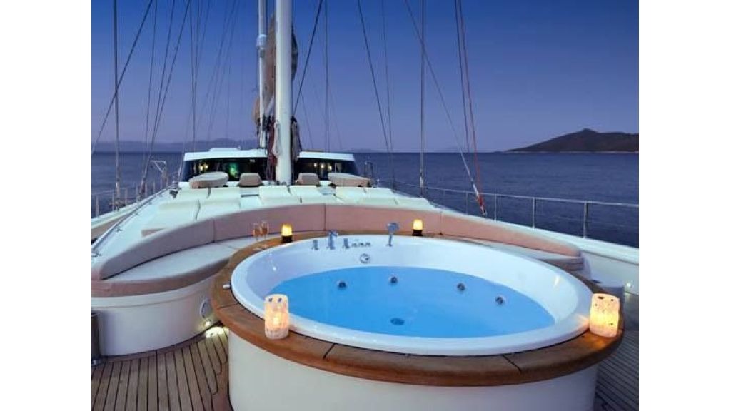 luxury-gulet-dolce-mare-40-1024-576