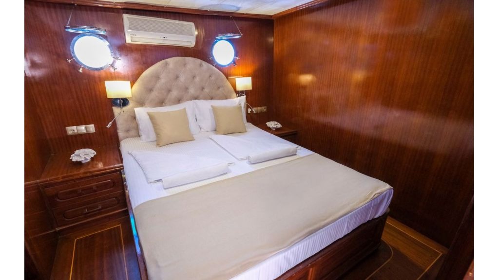 luxury-gulet-efe-burak-14-1024-576