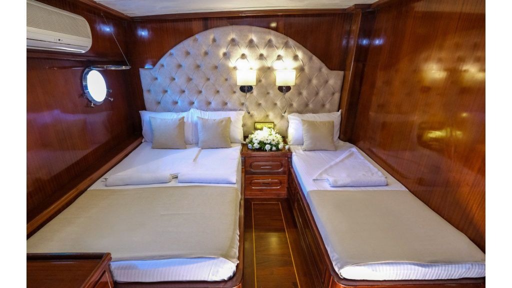 luxury-gulet-efe-burak-18-1024-576