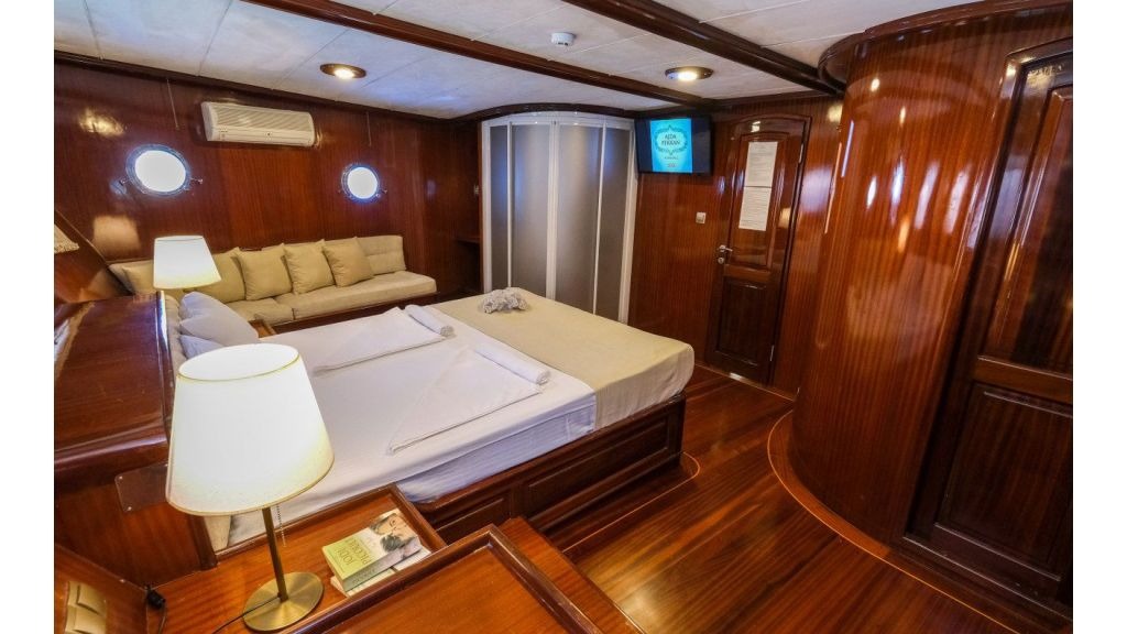 luxury-gulet-efe-burak-19-1024-576