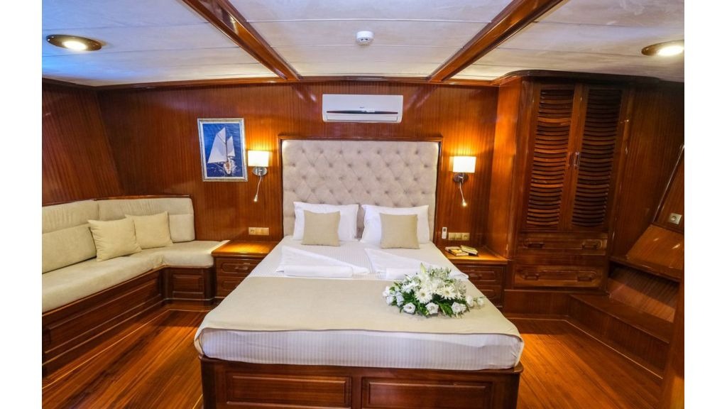 luxury-gulet-efe-burak-21-1024-576