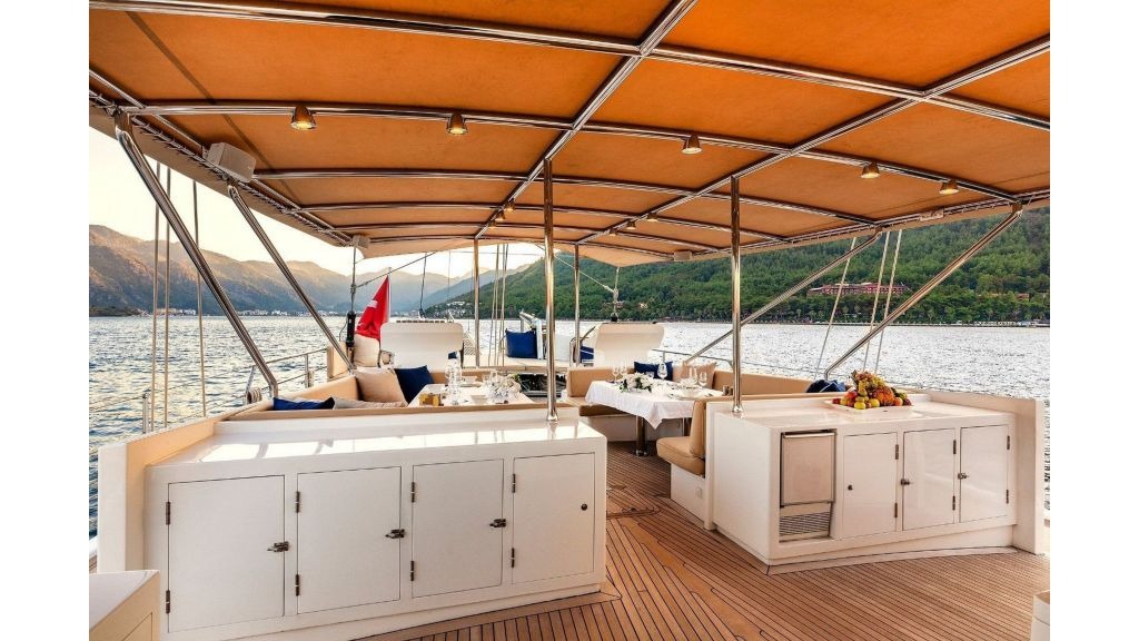 luxury-gulet-ubi-bene-13-1024-576