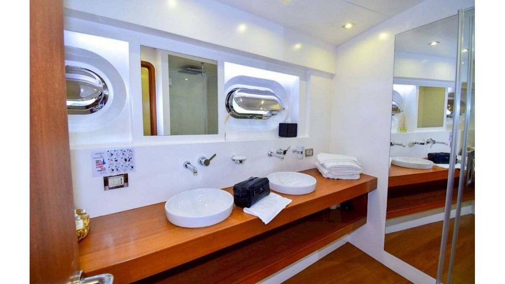 luxury-gulet-ubi-bene-27-1024-576