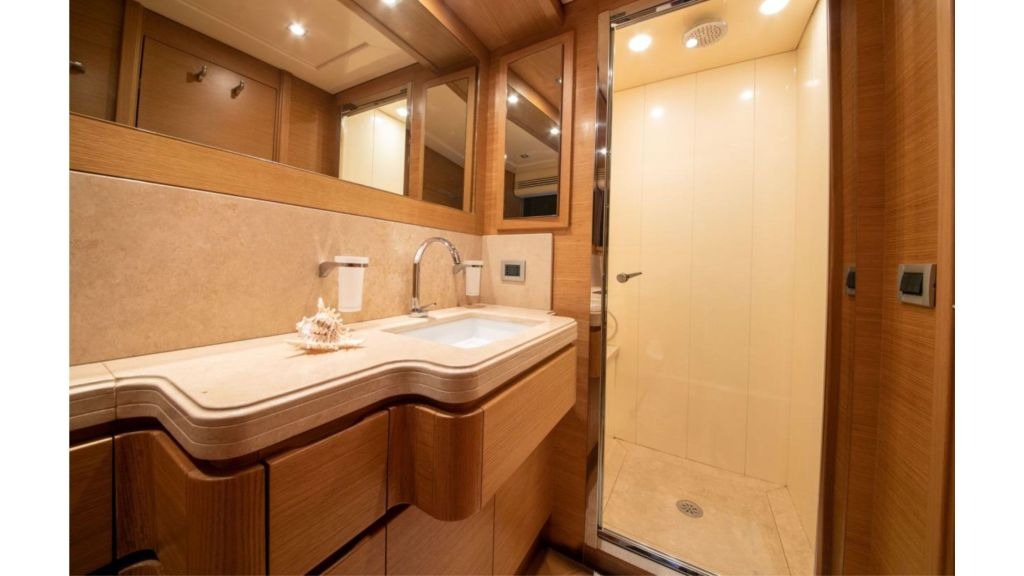 luxury-motor-yacht-funda-d-1-1024-576