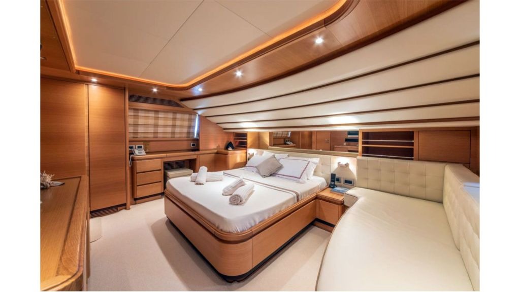luxury-motor-yacht-funda-d-10-1024-576