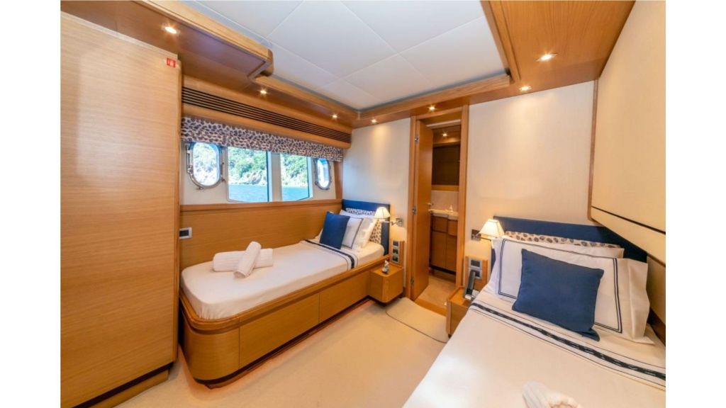 luxury-motor-yacht-funda-d-11-1024-576