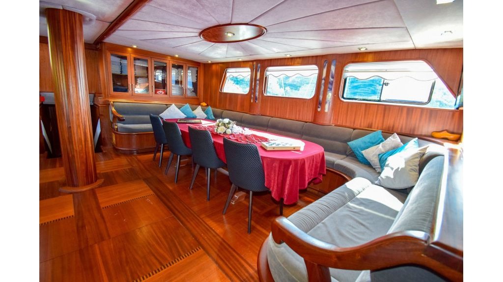 luxury-ugur-gulet-33-1024-576