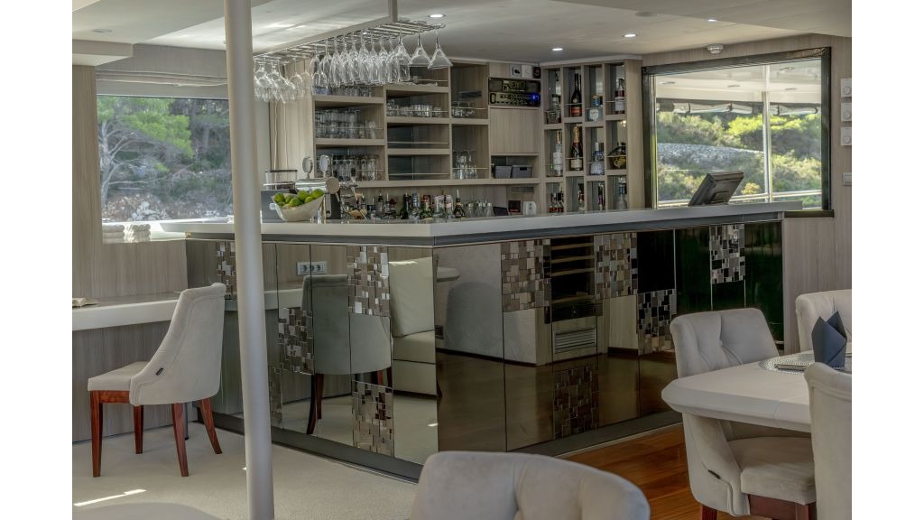 m-y-cristal-04-1024-576