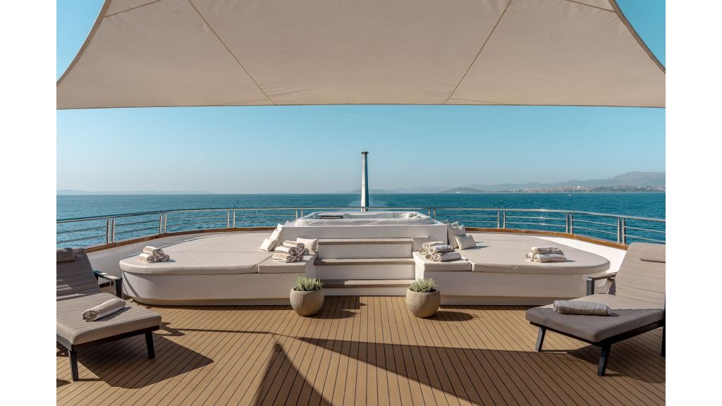 m-y-cristal-28-1024-576