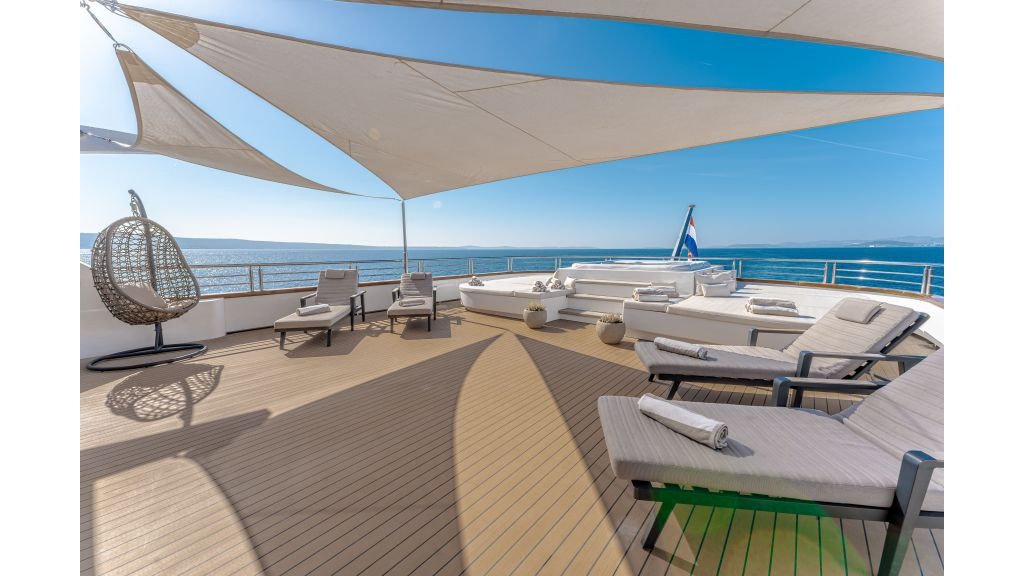 m-y-cristal-38-1024-576