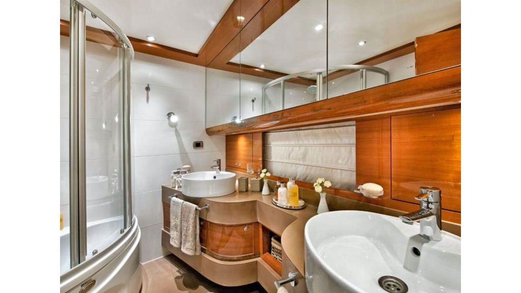 mermaid-ultra-luxury-gulet-11-1024-576