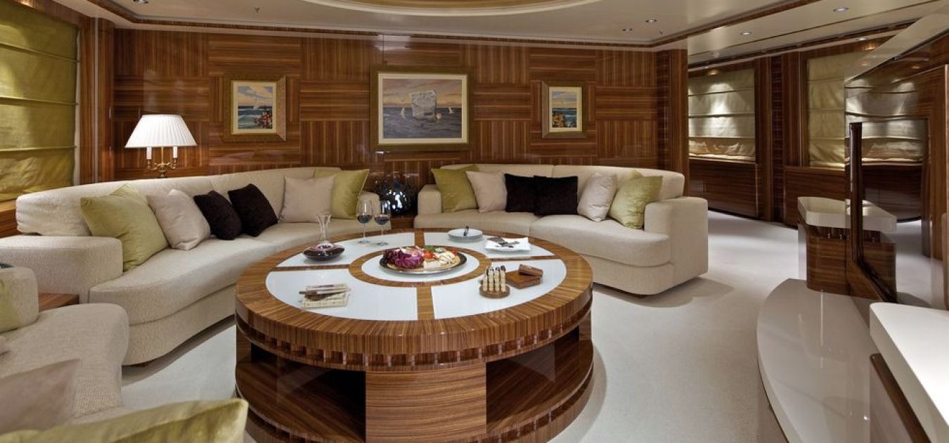 mia-rama-mega-yacht-master-1-1350-630