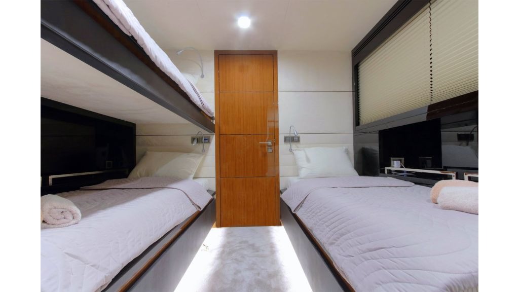 moss-luxury-motor-sailor-34-1024-576