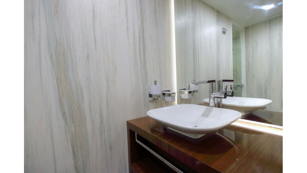 moss-luxury-motor-sailor-37-1024-576