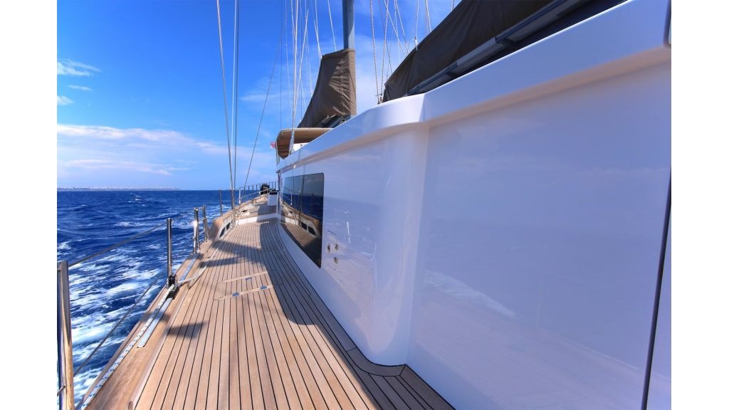 moss-luxury-motor-sailor-56-1024-576