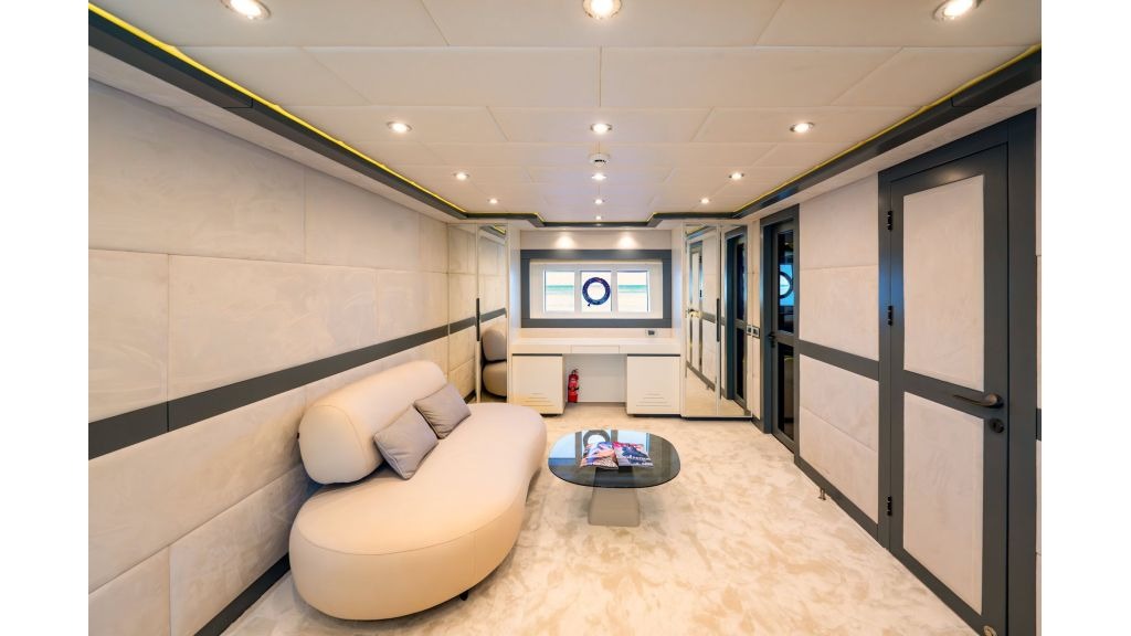 motoryacht-alessandro-13-1024-576