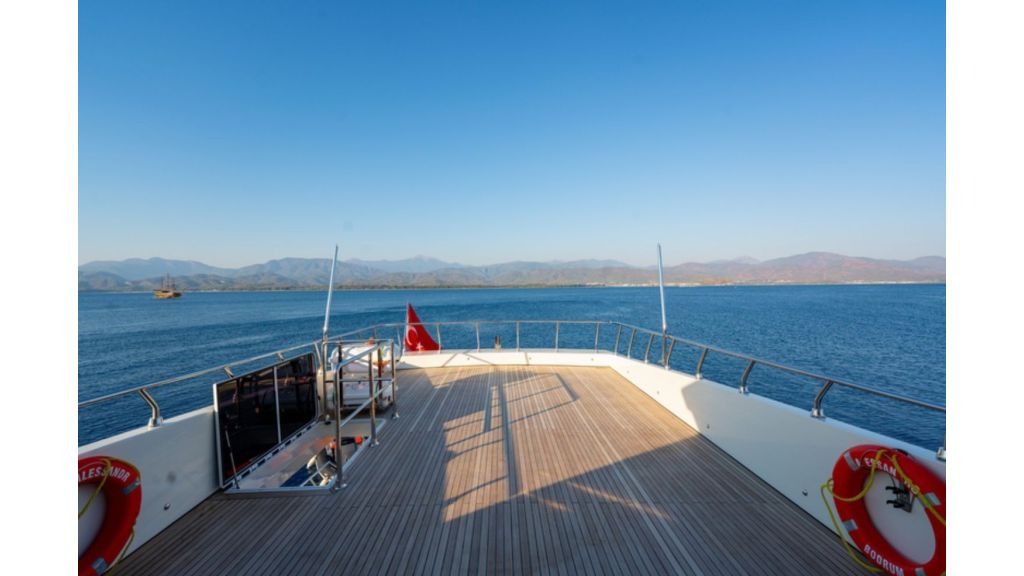 motoryacht-alessandro-20-1024-576