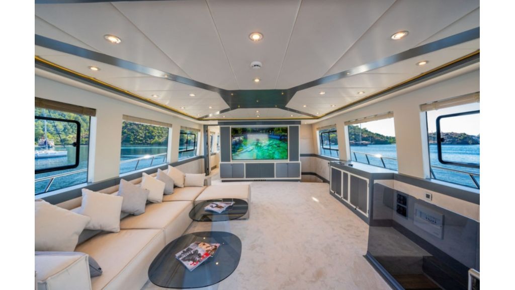 motoryacht-alessandro-21-1024-576