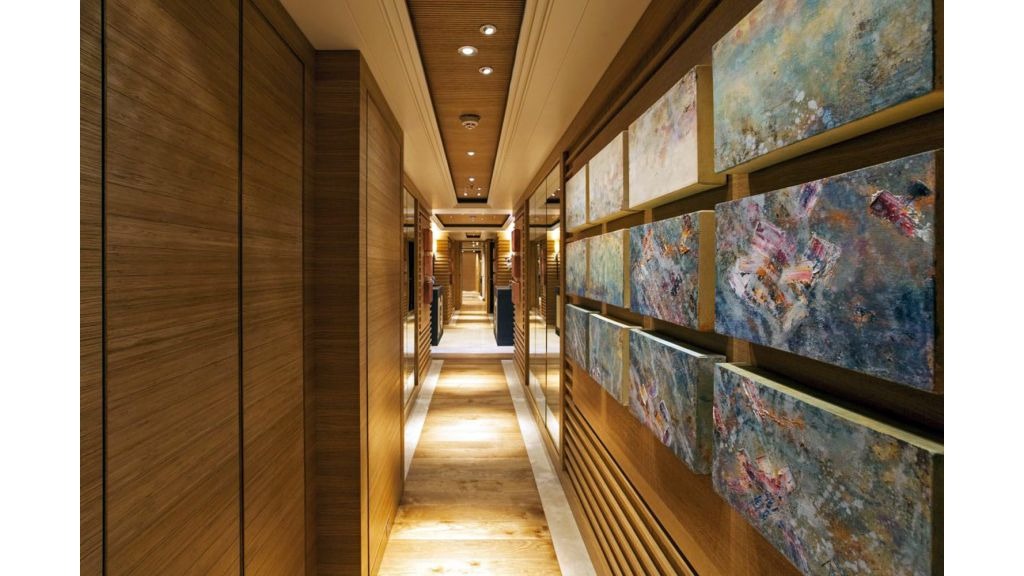 naia-luxury-charter-yacht-25-1024-576