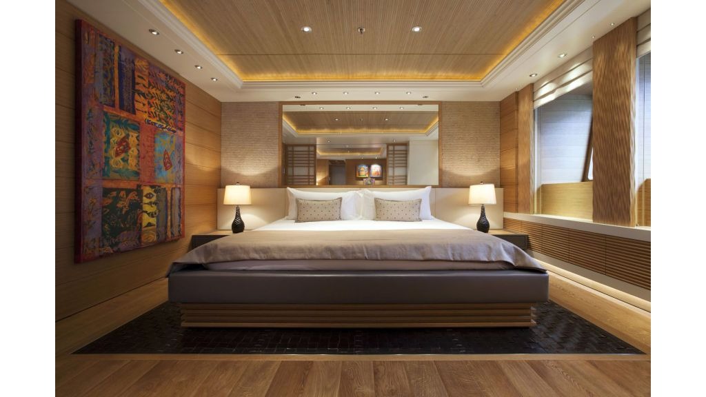 naia-luxury-charter-yacht-4-1024-576