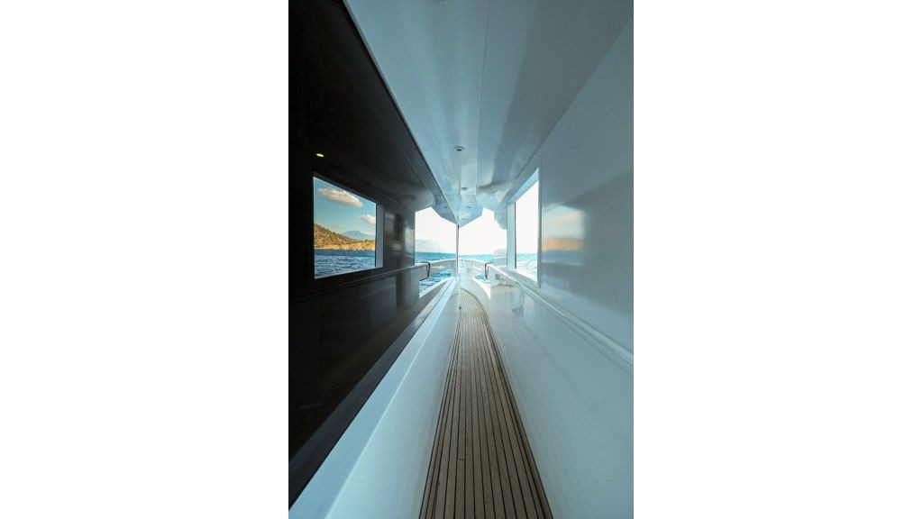 nayk-trawler-10-1024-576