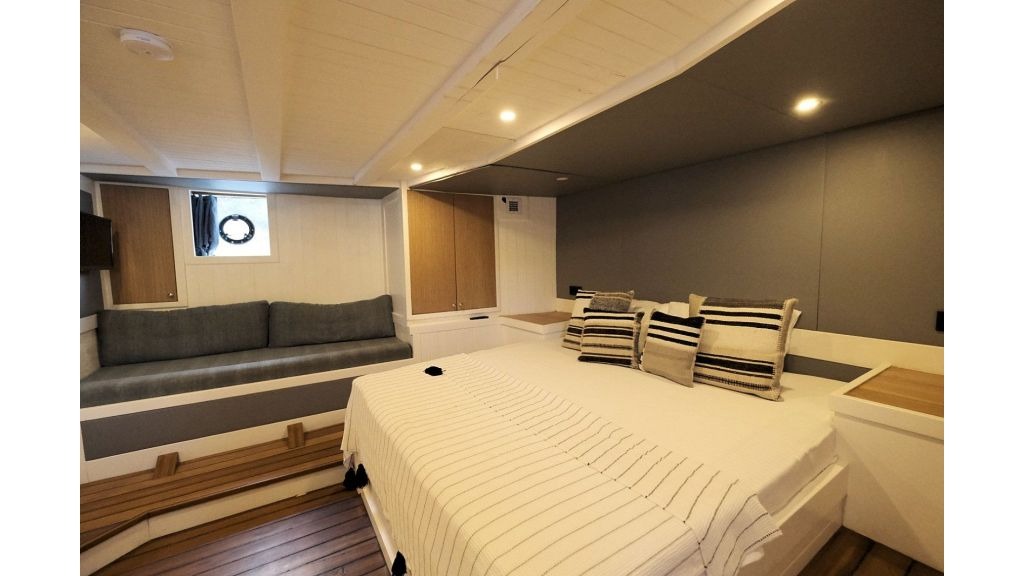 nayk-trawler-13-1024-576