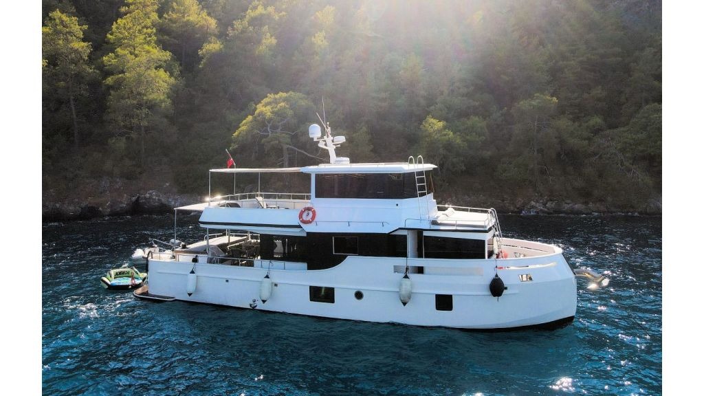 nayk-trawler-2-master-1024-576