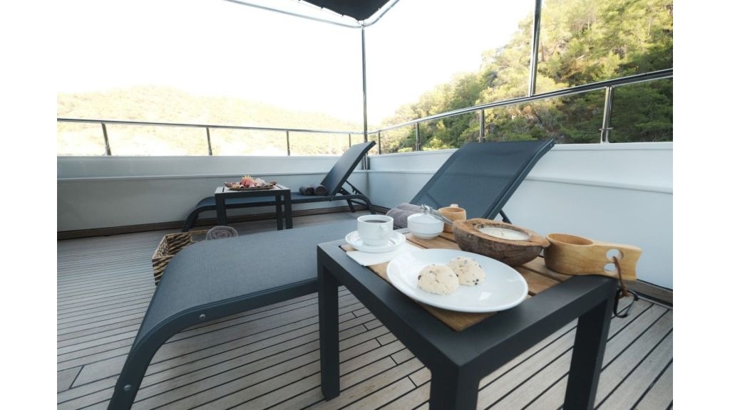 nayk-trawler-7-1024-576