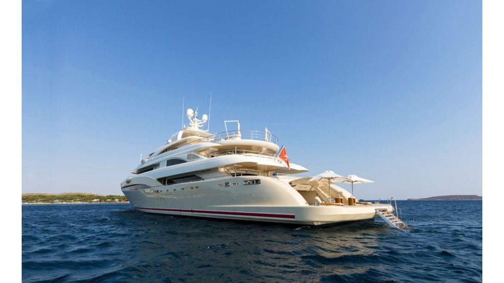 opari-3-supr-yacht-7-1024-576