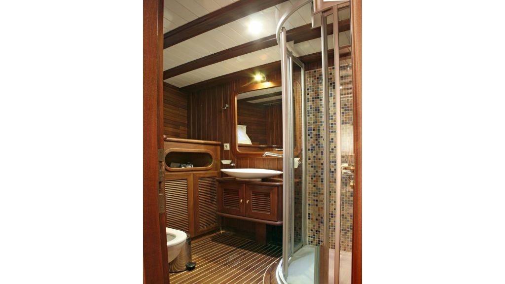 palmyra_gulet_wc_dush-1024-576