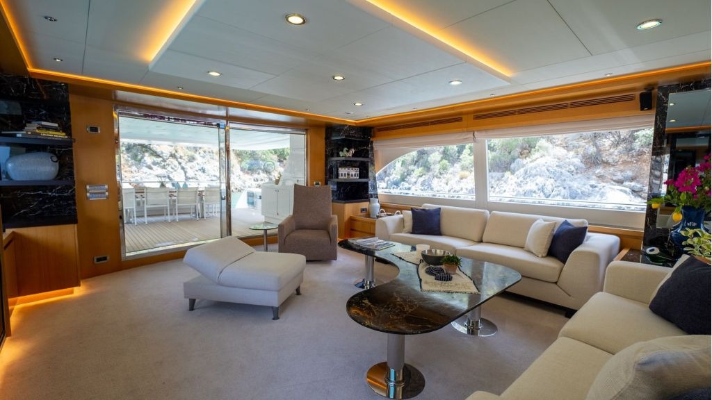 panfelis-motor-yacht-0045-1024-576