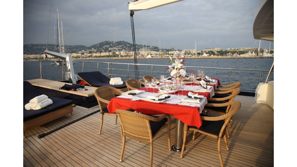 perla-del-mare-luxury-gulet-master2-1024-576