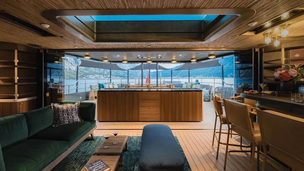 pink-shadow-016-1024-576