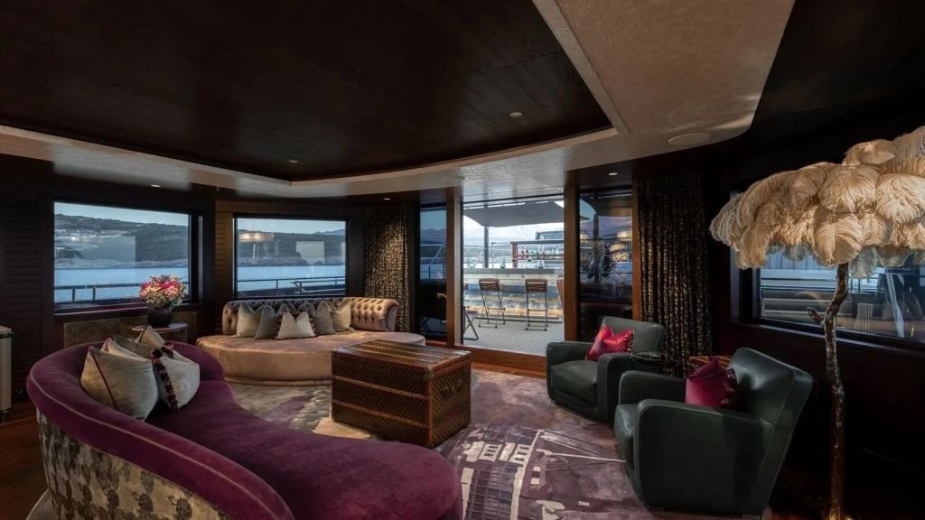 pink-shadow-025-1024-576